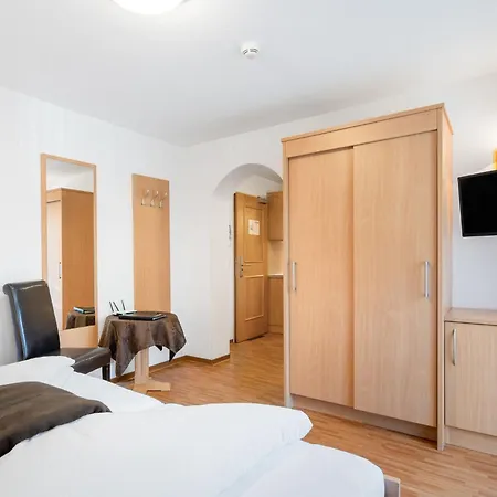 Rosa-10 By Interhome Appartement Mayrhofen